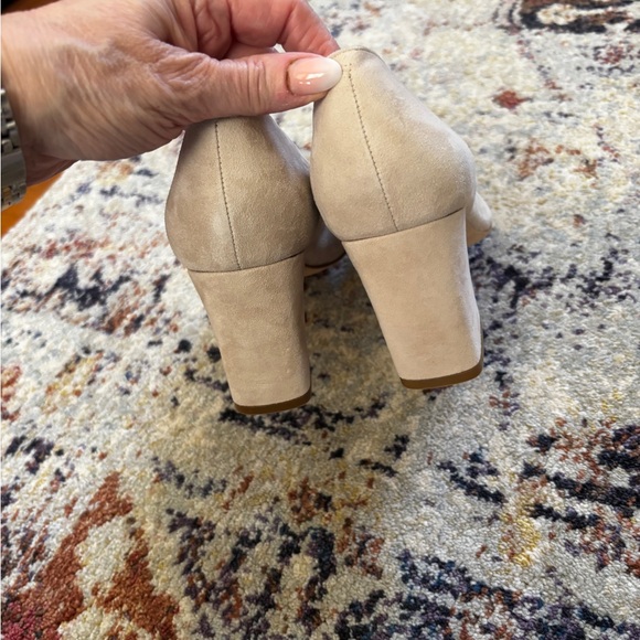 MARC FISHER ZALA Block Heel Suede Pumps 9 - Picture 10 of 10